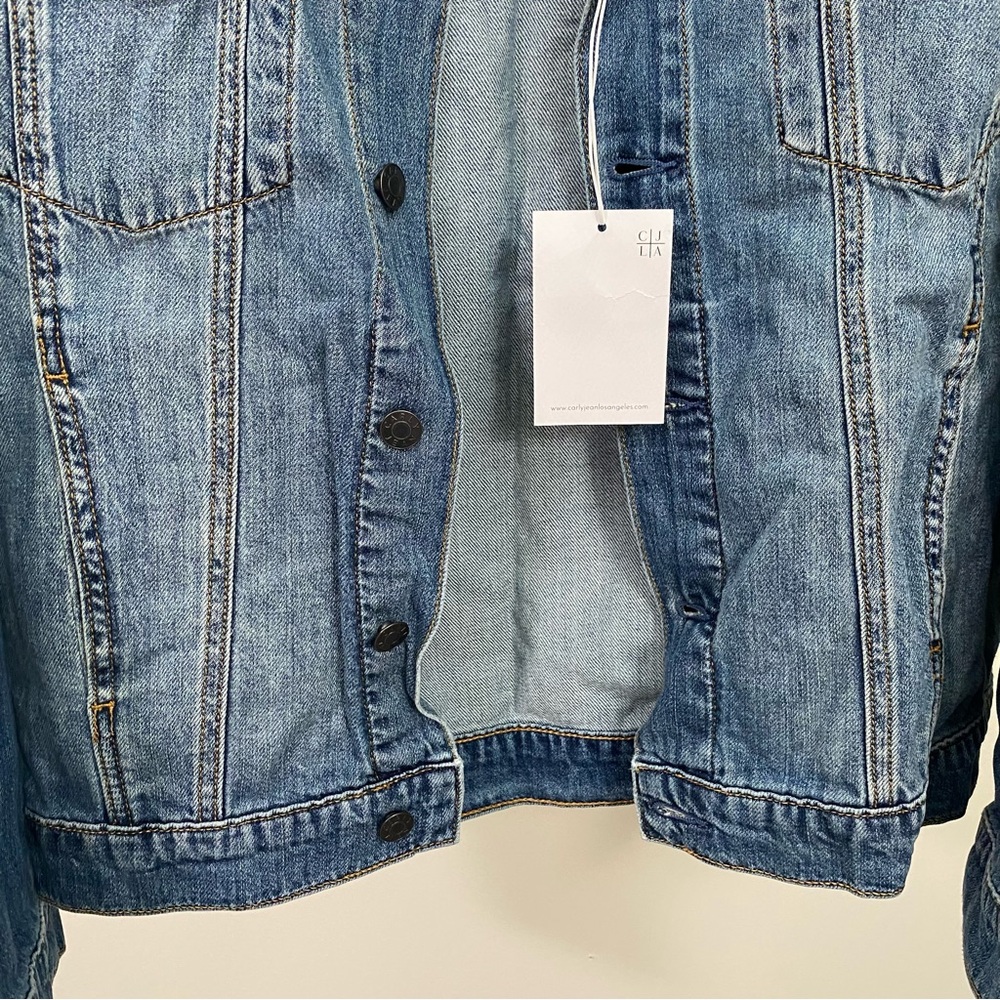 Medium Wash Oversized Denim Jacket - Picture 5 of 9